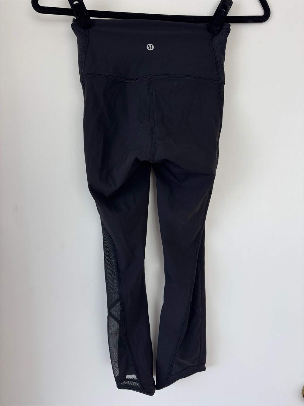 Lululemon Black High-Rise Leggings with Mesh Inset Size 2